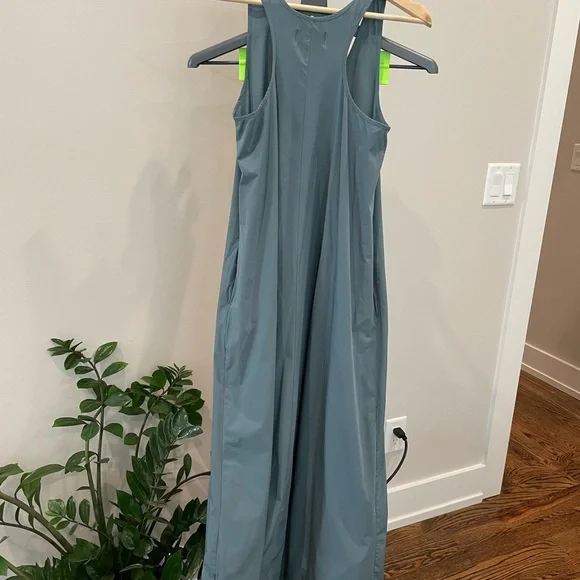 Recreation by Thread & Supply Quick Dry Racer Back Maxi Size S - Picture 9 of 9